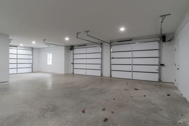 $699,900 | 6952 East E Avenue, Richland, MI 49083