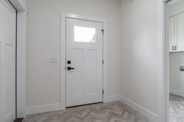 $699,900 | 6952 East E Avenue, Richland, MI 49083