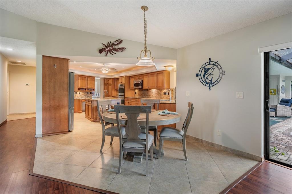 3428 Valley Ranch Drive Lutz, FL 33548 - Photo 14 of 48
