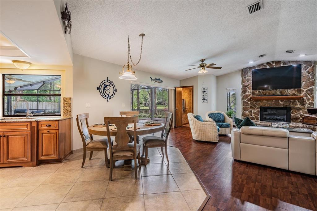 3428 Valley Ranch Drive Lutz, FL 33548 - Photo 15 of 48