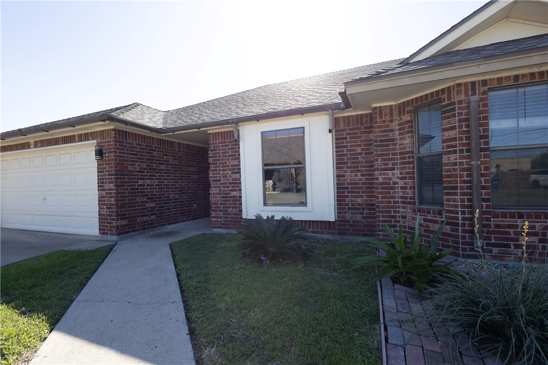 2839 Mckinzie Road, Unit 4 Corpus Christi, TX 78410 - Photo 3 of 23