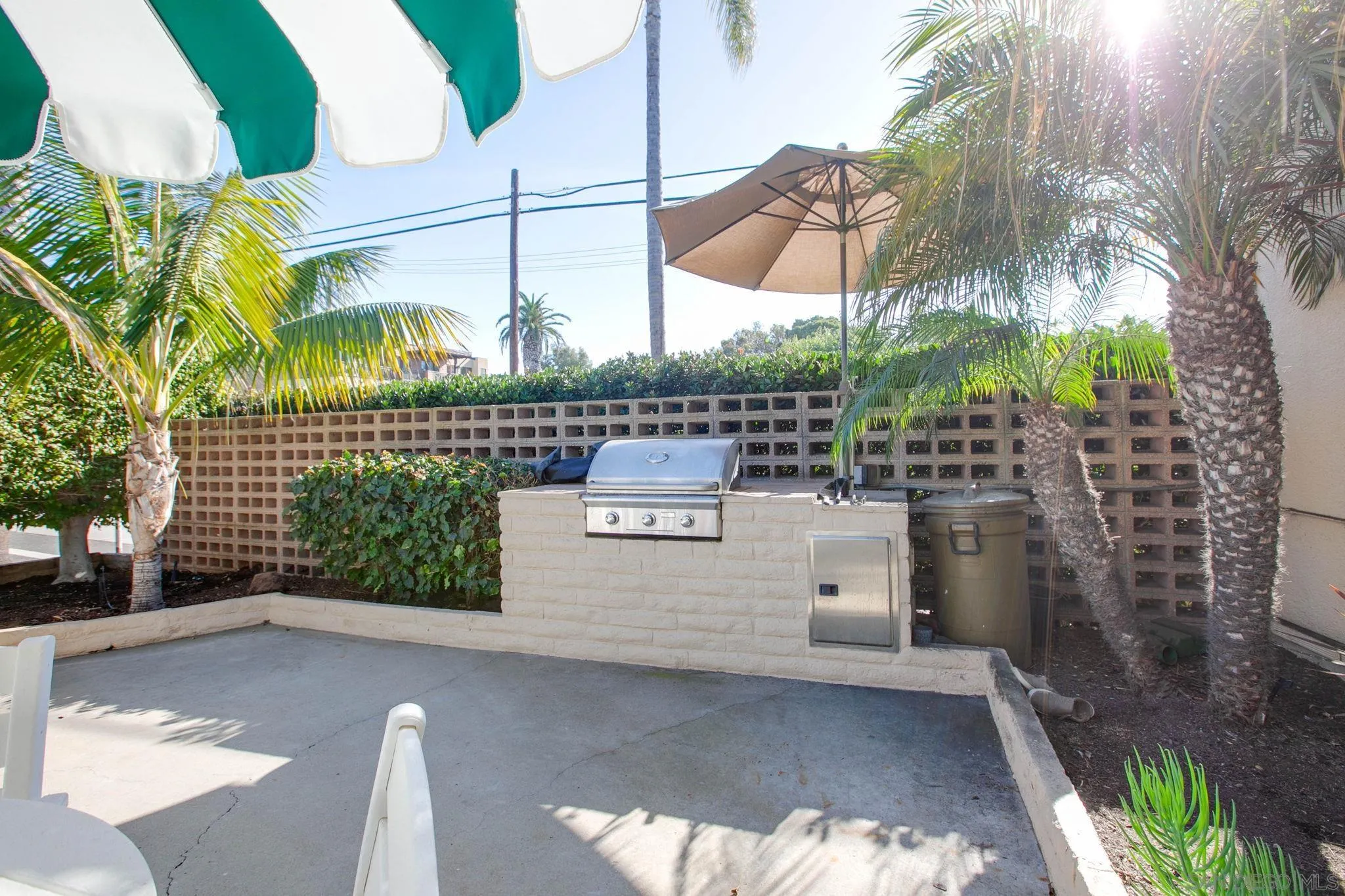 210 A Street, Unit 11 Encinitas, CA 92024 - Photo 41 of 49 a view of a patio