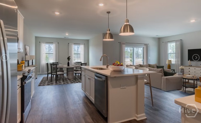 258 Bircholt Grove Pooler, GA 31322 - Photo 3 of 15