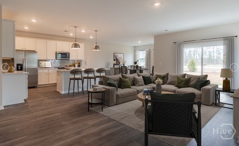 258 Bircholt Grove Pooler, GA 31322 - Photo 4 of 15