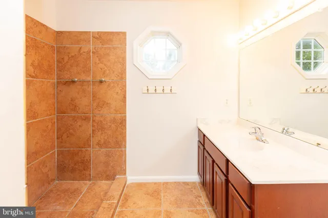 $414,900 | 30997 Oak Leaf Drive, Lewes, DE 19958