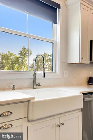 a close view of sink and tap