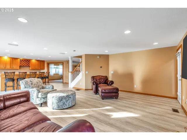 $850,000 | 12650 Southeast Staley Avenue, Damascus, OR 97089