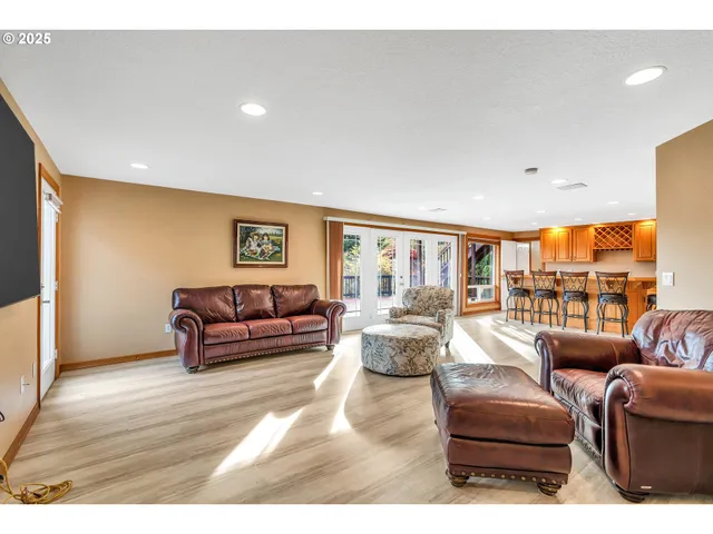 $850,000 | 12650 Southeast Staley Avenue, Damascus, OR 97089