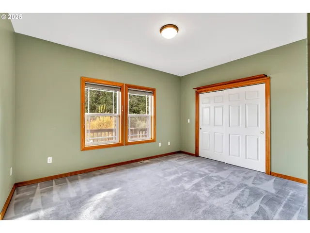 $850,000 | 12650 Southeast Staley Avenue, Damascus, OR 97089