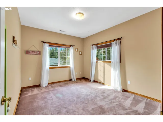 $850,000 | 12650 Southeast Staley Avenue, Damascus, OR 97089