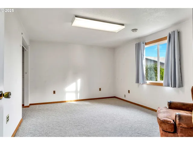 $850,000 | 12650 Southeast Staley Avenue, Damascus, OR 97089