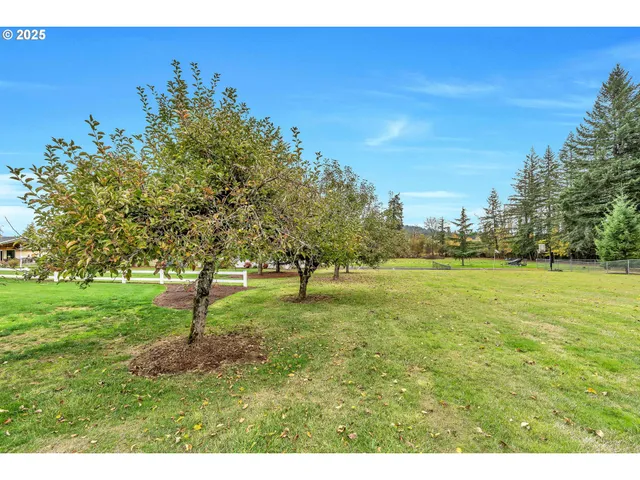 $850,000 | 12650 Southeast Staley Avenue, Damascus, OR 97089