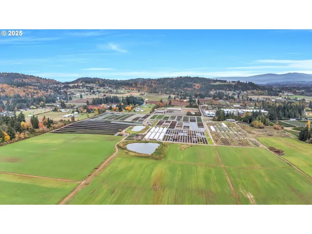 $850,000 | 12650 Southeast Staley Avenue, Damascus, OR 97089