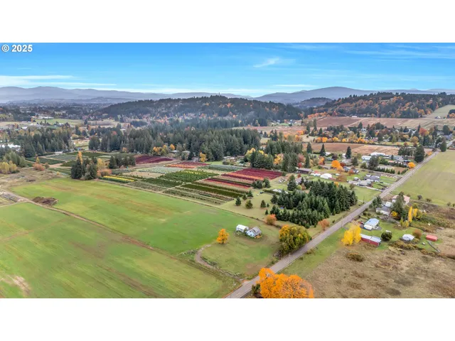 $850,000 | 12650 Southeast Staley Avenue, Damascus, OR 97089