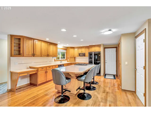 $850,000 | 12650 Southeast Staley Avenue, Damascus, OR 97089