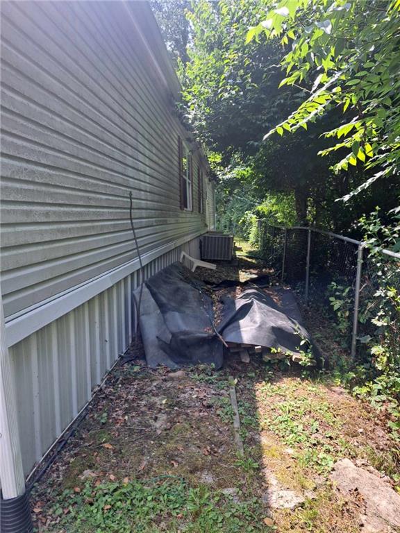 44 Adams Street McDonald, PA 15057 - Photo 28 of 30 a view of a backyard with plants and a patio