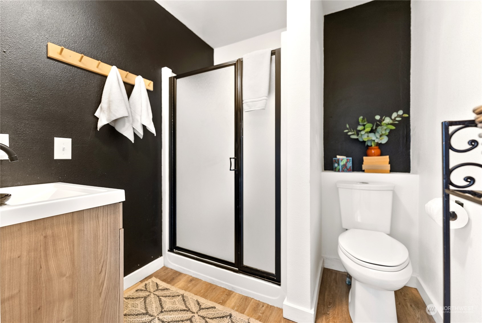 238 Castle Avenue Winthrop, WA 98862 - Photo 25 of 40 a bathroom with a toilet and a shower