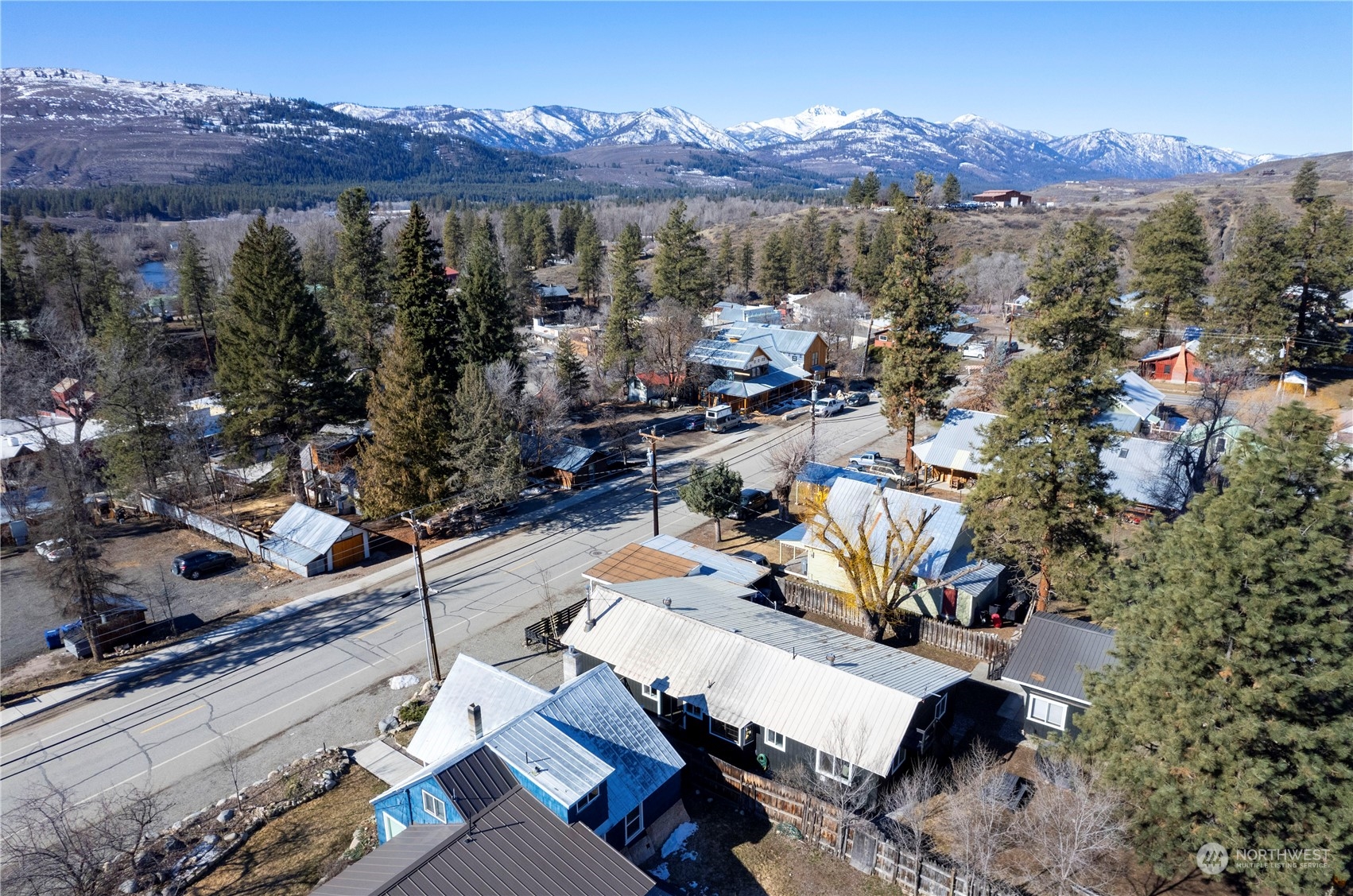 238 Castle Avenue Winthrop, WA 98862 - Photo 35 of 40 an aerial view of a house with a yard