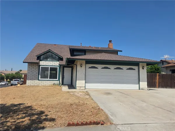 $3,150 | 7492 Eugenia Drive, Fontana, CA 92336