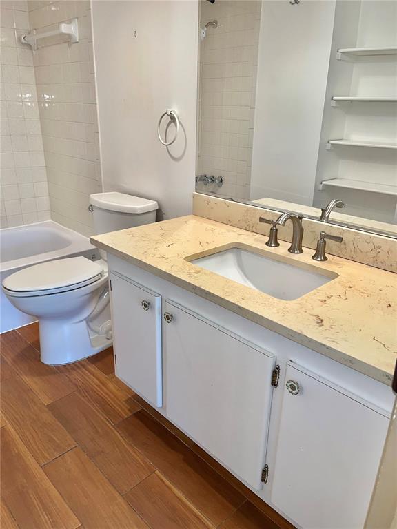 519 Albee Farm Road, Unit 303 Venice, FL 34285 - Photo 22 of 58