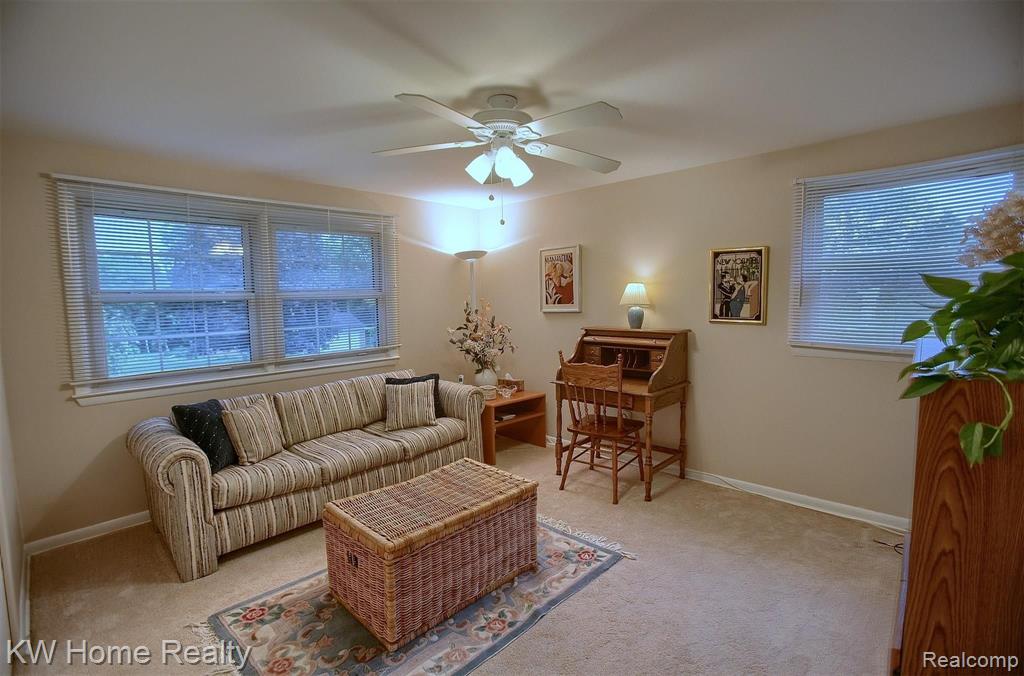 7074 Springridge Road West Bloomfield, MI 48322 - Photo 21 of 34