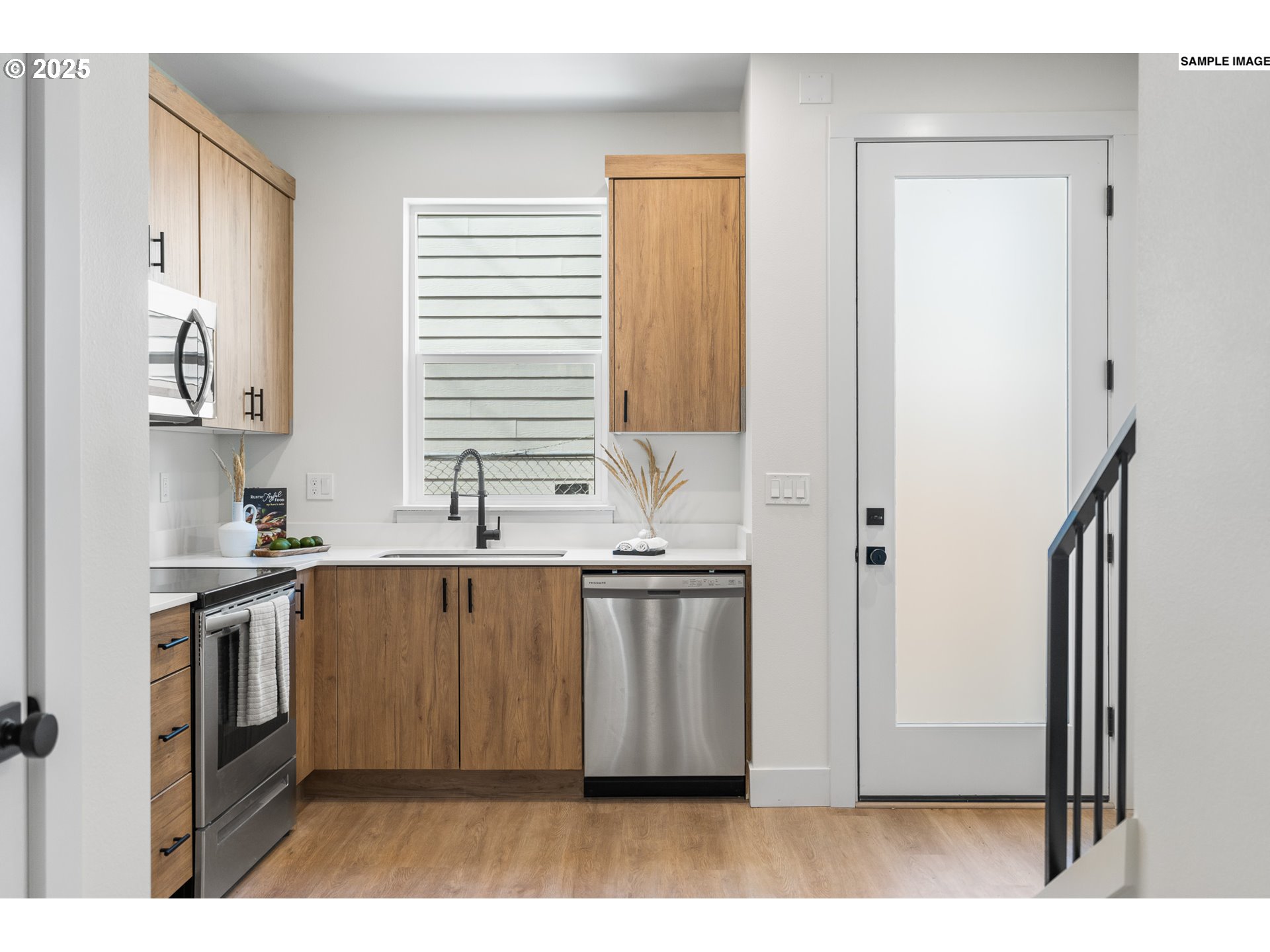 5855 Northeast Prescott Street Portland, OR 97218 - Photo 17 of 46