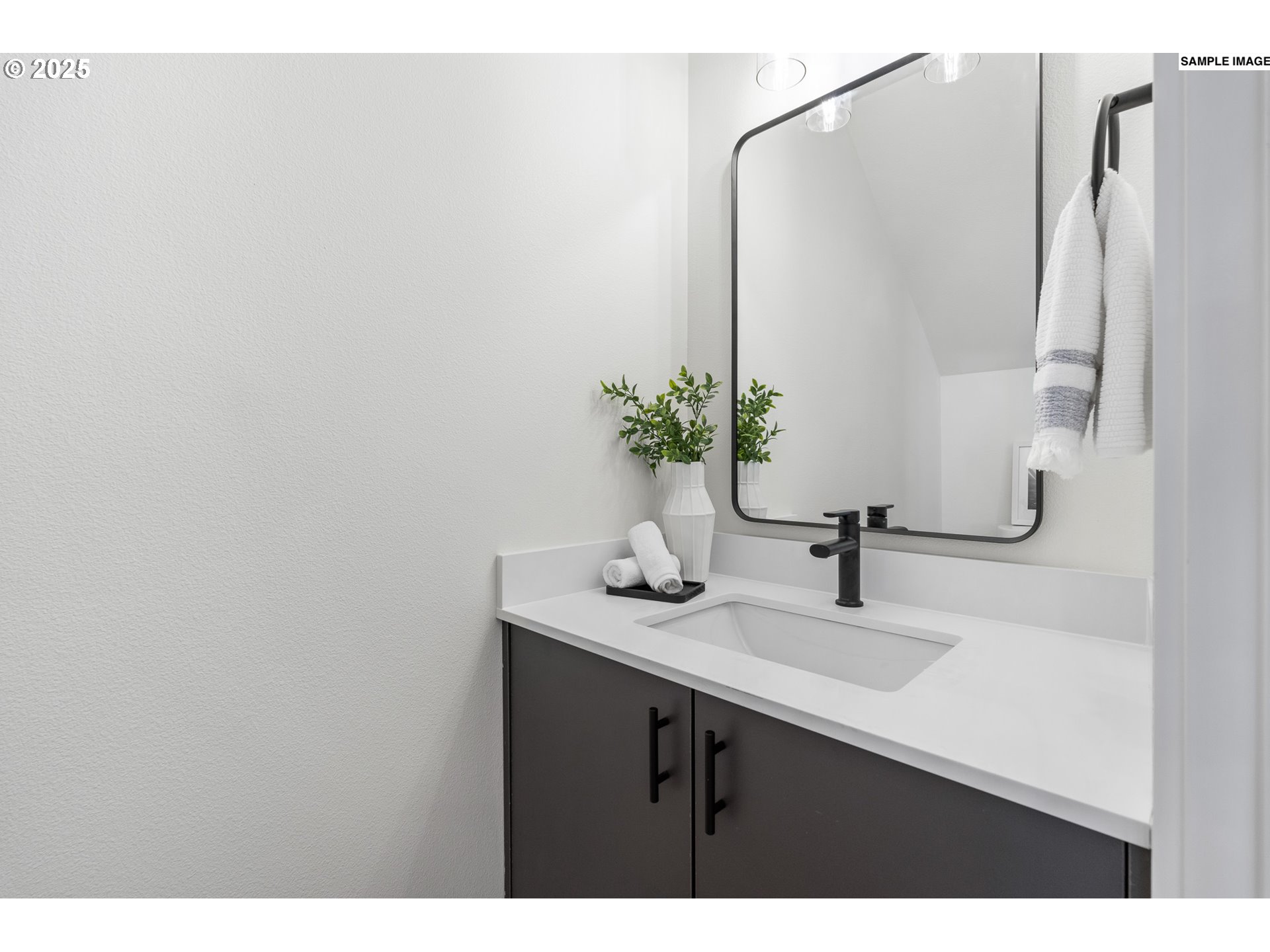 5855 Northeast Prescott Street Portland, OR 97218 - Photo 28 of 46