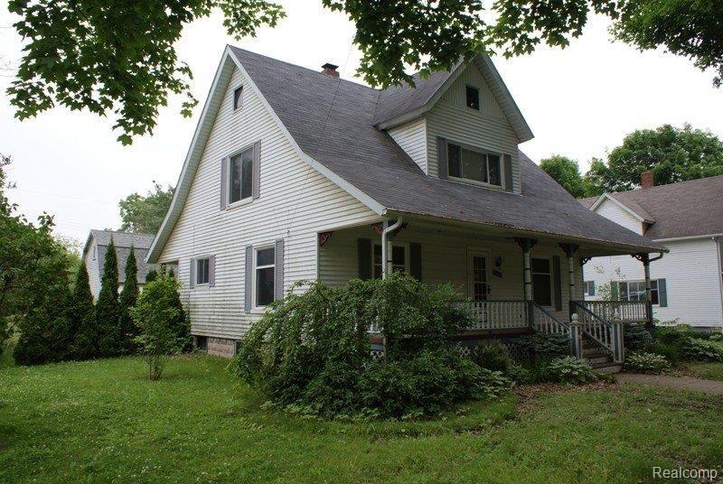 4097 South Mill Road Dryden, MI 48428 - Photo 2 of 13 2