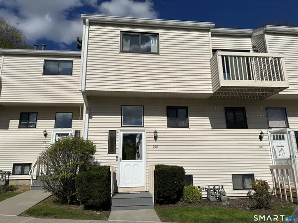 $2,050 | 208 Timber Lane, Canton, CT 06019