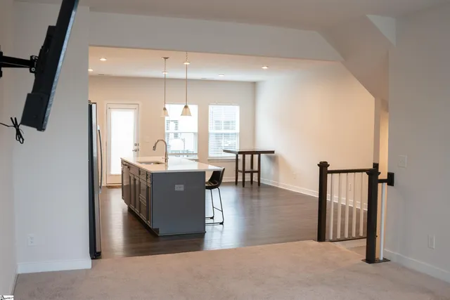 $2,300 | 17 Rollins Avenue, Greenville, SC 29607