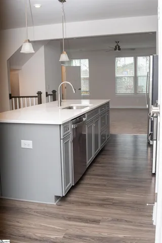 $2,300 | 17 Rollins Avenue, Greenville, SC 29607