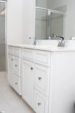 $2,300 | 17 Rollins Avenue, Greenville, SC 29607