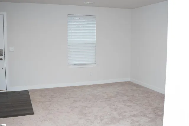 $2,300 | 17 Rollins Avenue, Greenville, SC 29607