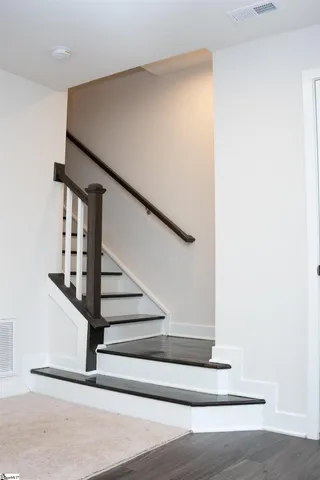 $2,300 | 17 Rollins Avenue, Greenville, SC 29607