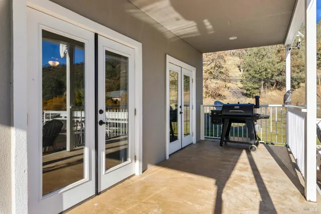 $640,000 | 11115 Lakeshore Drive, Clearlake, CA 95422