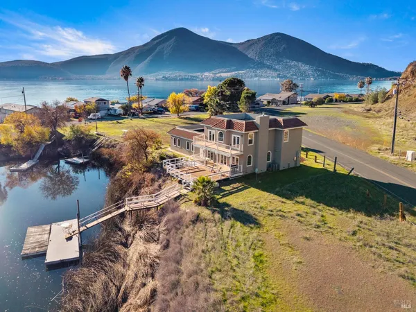 $615,000 | 11115 Lakeshore Drive, Clearlake, CA 95422