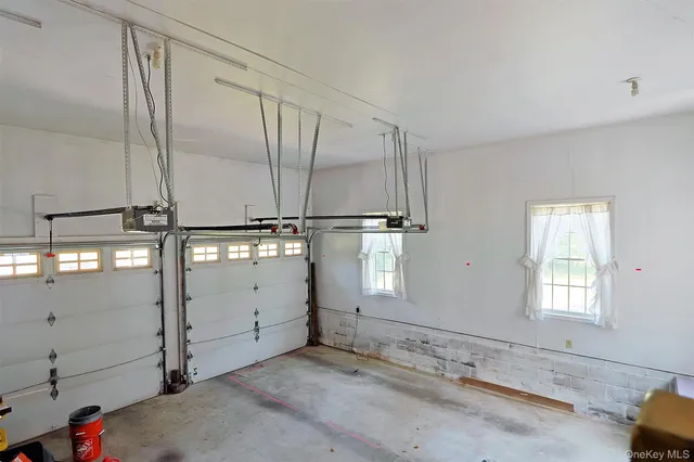 $799,000 | 82 Thorn Hill Drive, Pleasant Valley, NY 12569