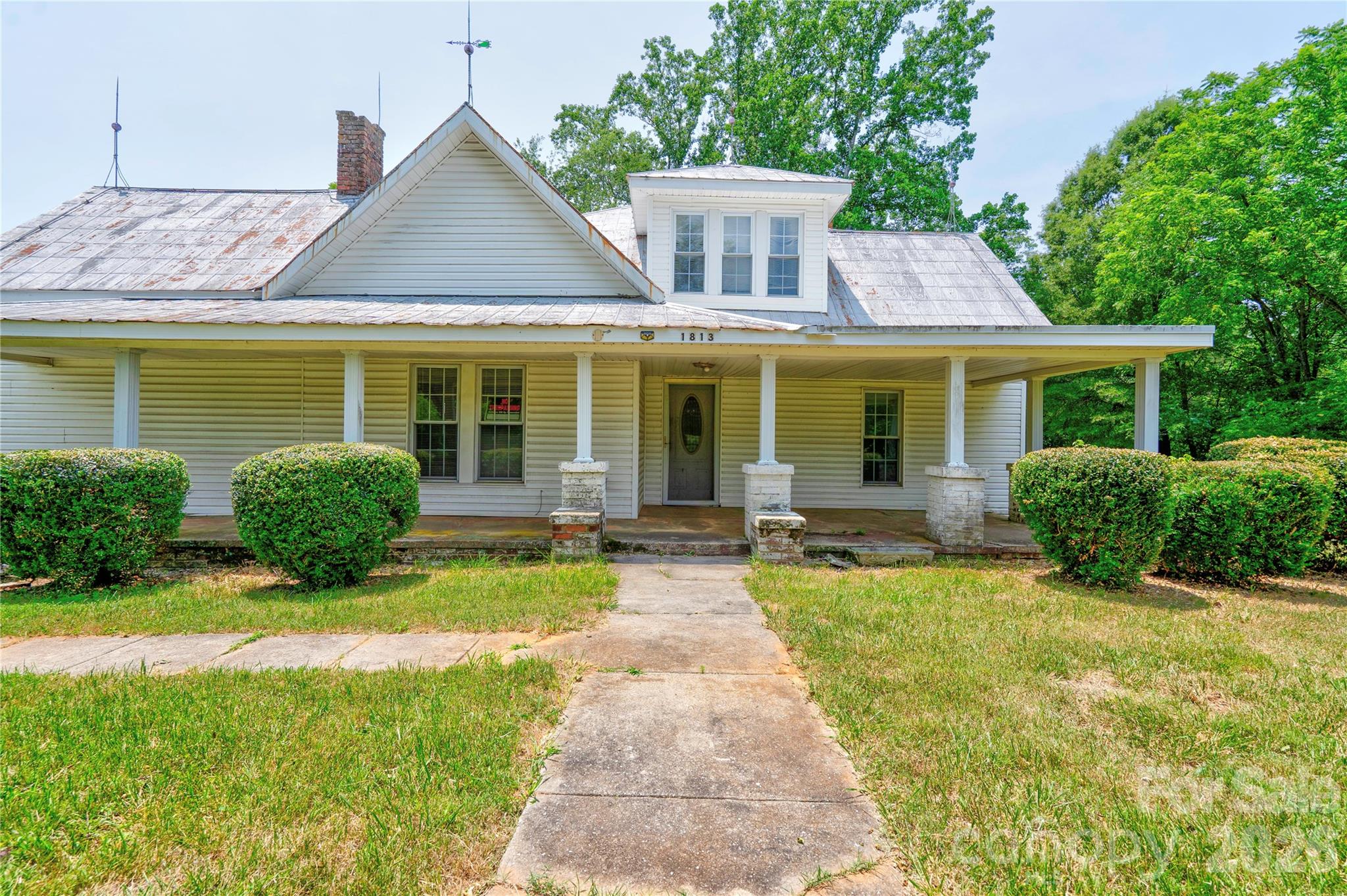 1813 St Marks Church Road Crouse, NC 28033 - Photo 5 of 22 a view of a house with backyard and sitting area