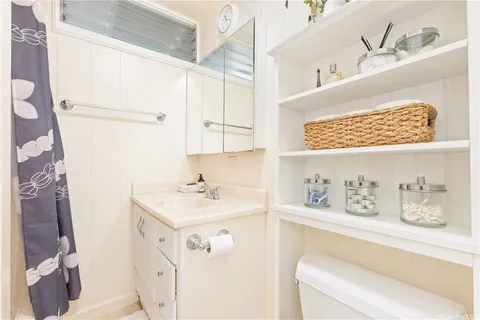 $899,000 | 99-354 Honohono Street, Aiea, HI 96701