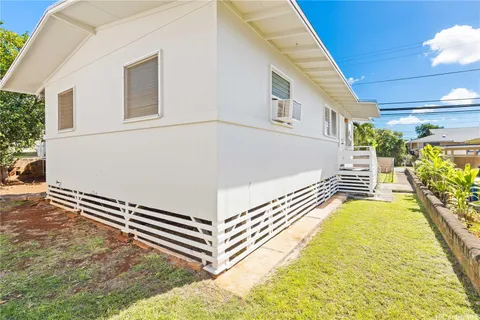 $899,000 | 99-354 Honohono Street, Aiea, HI 96701
