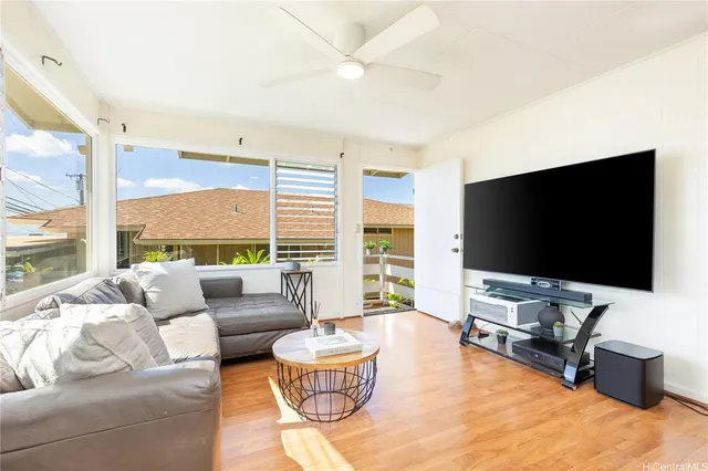 $899,000 | 99-354 Honohono Street, Aiea, HI 96701