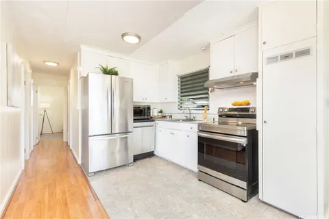 $899,000 | 99-354 Honohono Street, Aiea, HI 96701