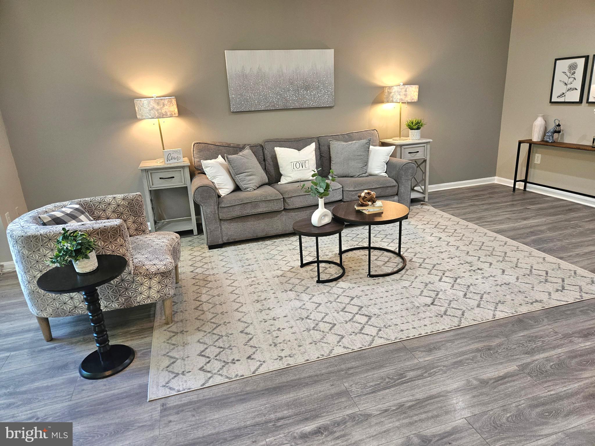 6554 Ridgeborne Drive Rosedale, MD 21237 - Photo 3 of 41