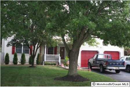 614 Yellowbrick Road Brick, NJ 08724 - Photo 1 of 3 Primary Photo