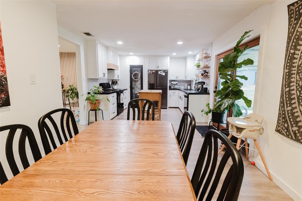 405 South Valcik Street Decatur, TX 76234 - Photo 11 of 26