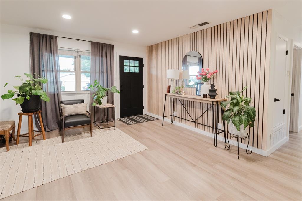 405 South Valcik Street Decatur, TX 76234 - Photo 3 of 26