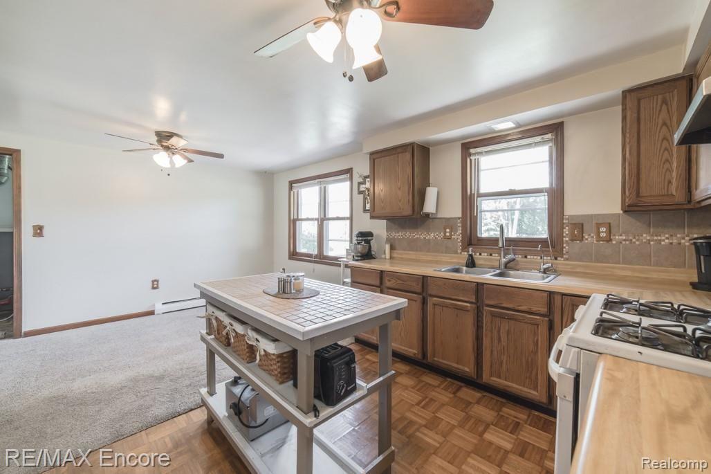 155 North Lake George Road Attica, MI 48412 - Photo 10 of 38 155 North Lake George-10.jpg