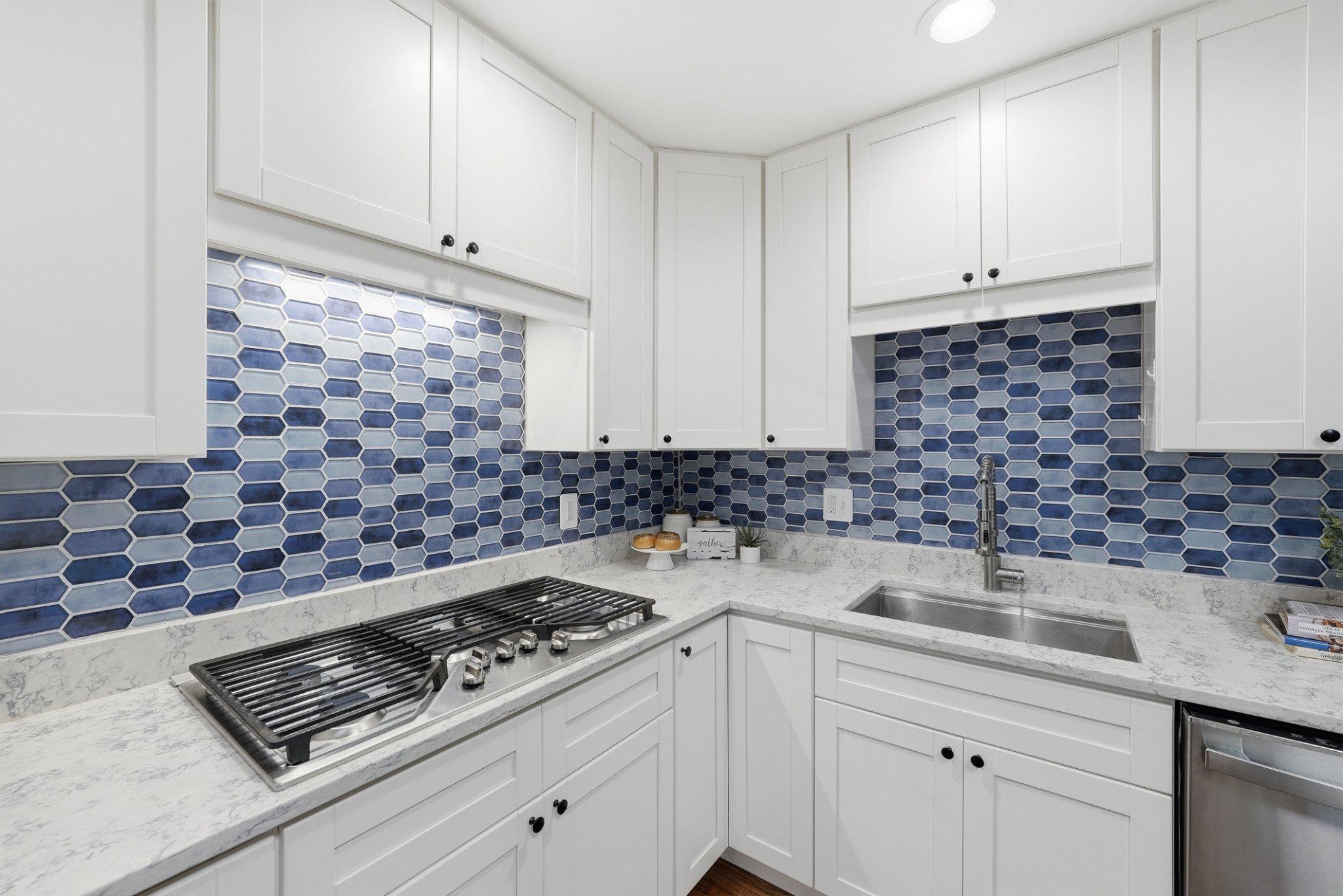 9523 Rockport Road Vienna, VA 22180 - Photo 16 of 53 ...gas cooking, and stylish tile backsplash!