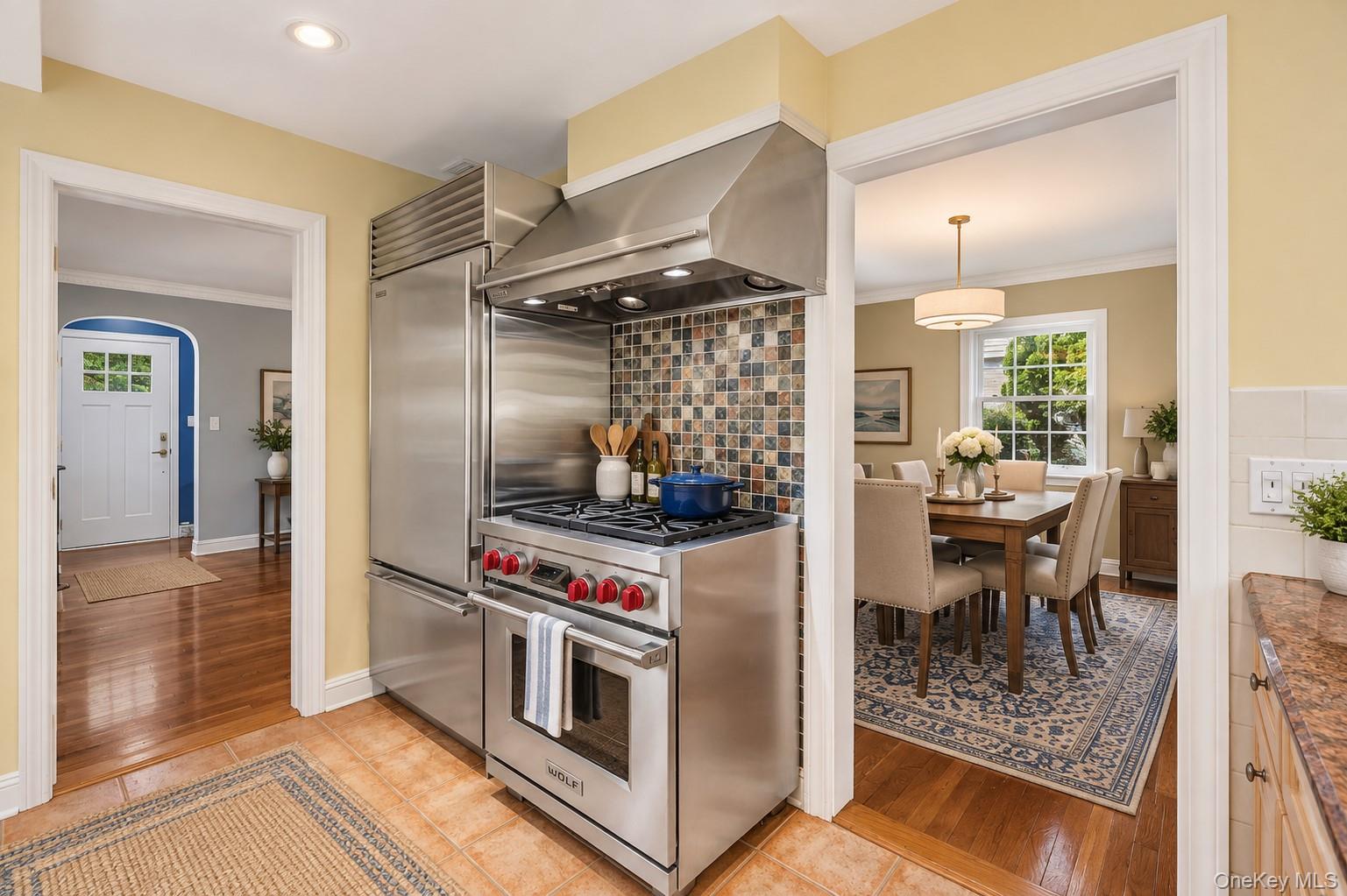 7 Highmeadow Road Manhasset, NY 11030 - Photo 12 of 41 Gallery Image 12
