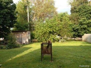 47794 Greenview Road Utica, MI 48317 - Photo 4 of 15 green1.JPG